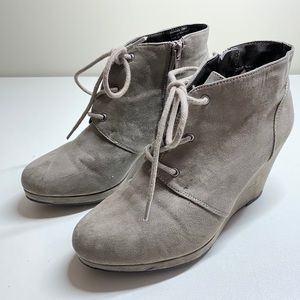 Grey Lace Up Ankle Boots/Booties!